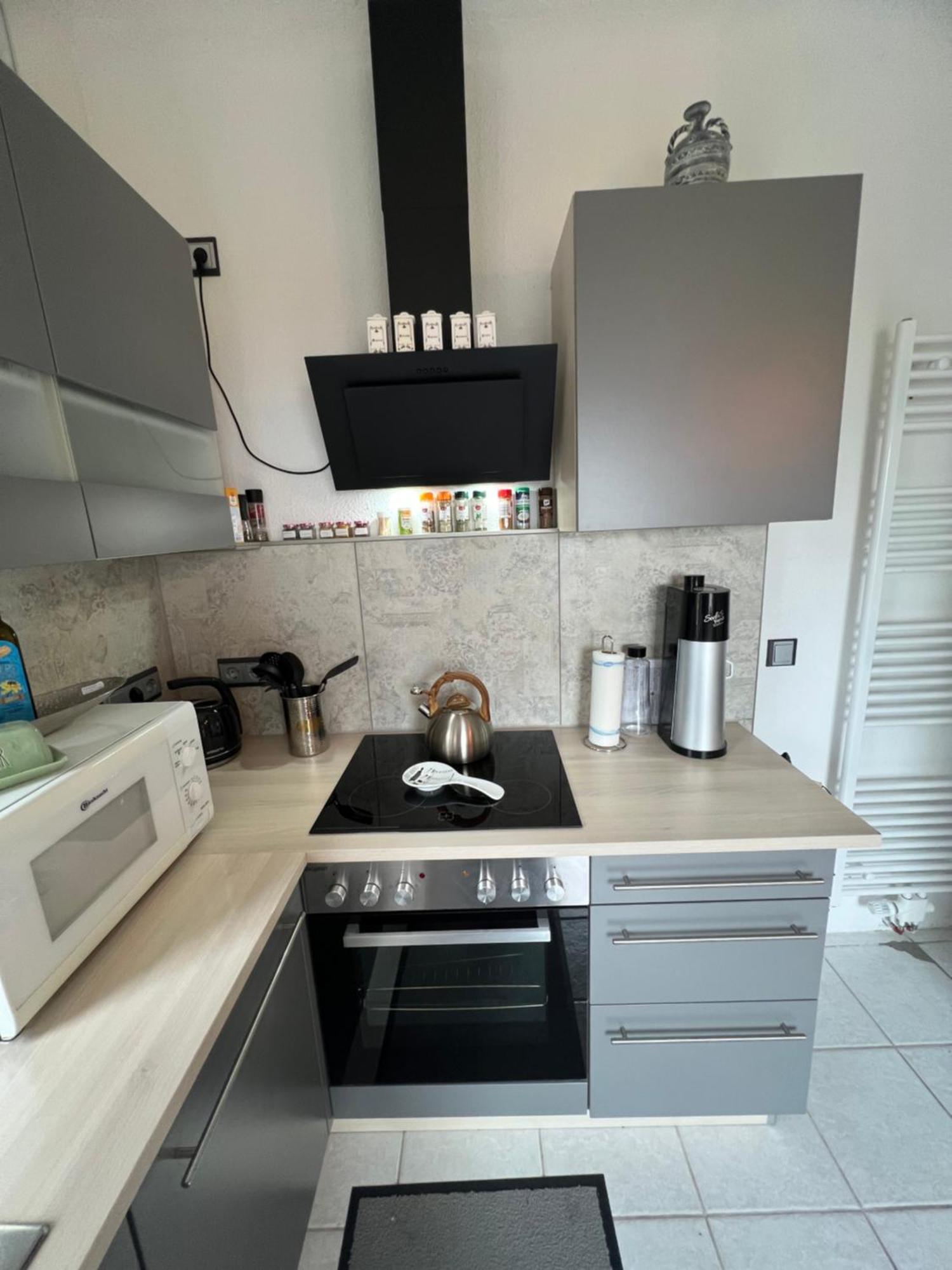 Sandys Cozy Stone Appartement *